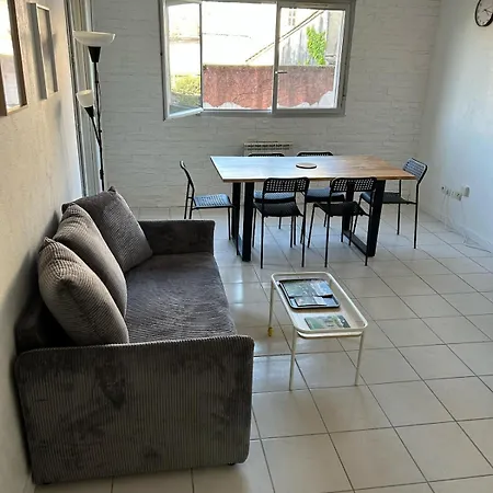 Centre Avec Place De Parking Privee Et Balcon アパート *